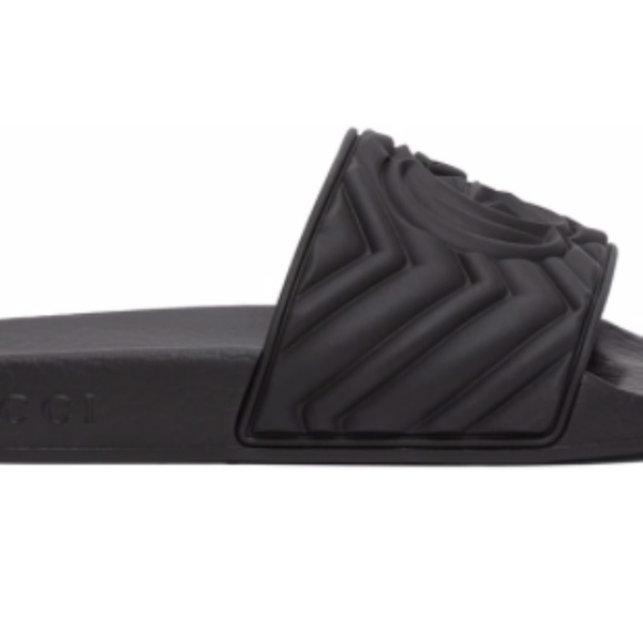 GUCCI Black Matelassé Slides - Picture 3 of 5